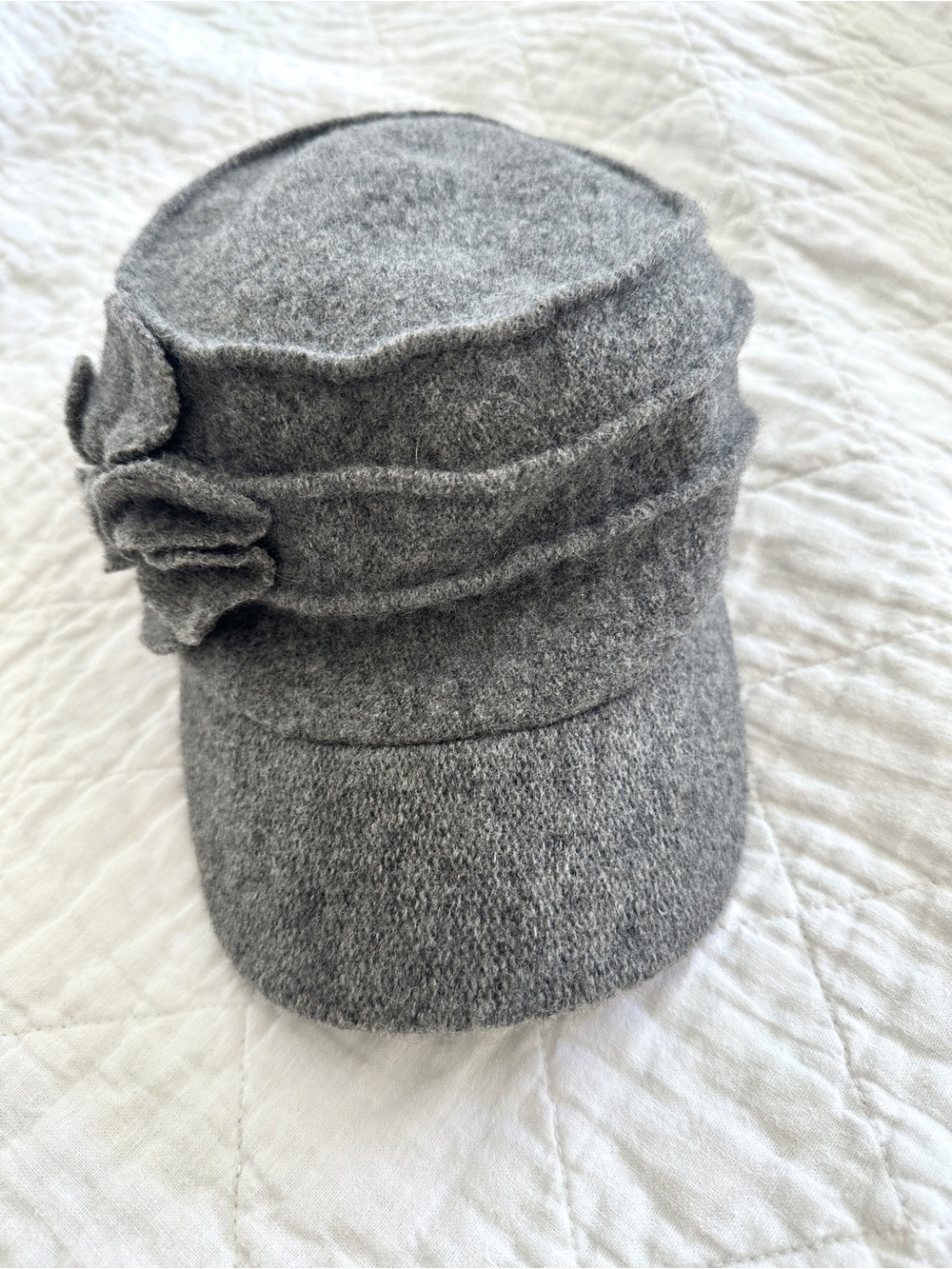 Betmar Gray Wool-Blend Newsboy Cap with Side Bow Accent